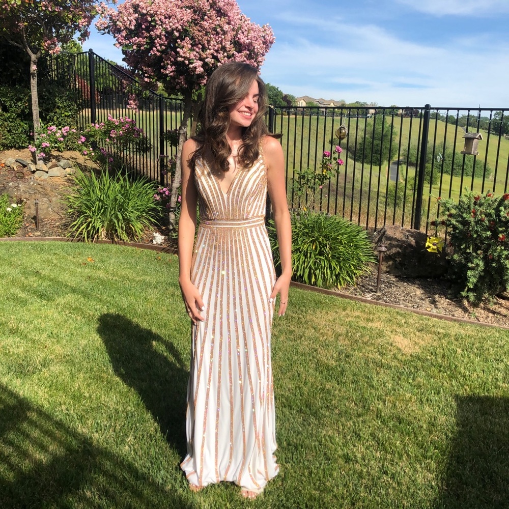 Gorgeous JOVANI prom dress